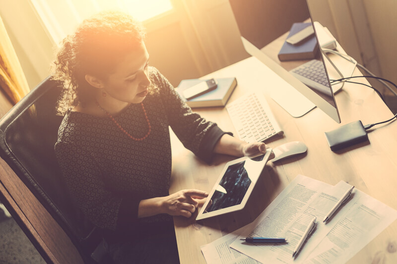 femmes entreprise loi entrepreneur startup société féminisme